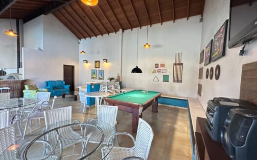 CASA DE ALTO PADRÃO NO CENTRO