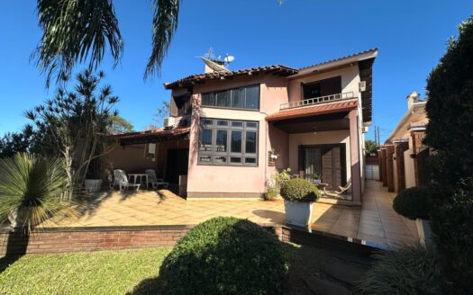 CASA DE ALTO PADRÃO NO CENTRO