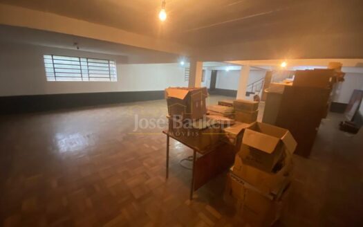 PRÉDIO COMERCIAL NO CENTRO