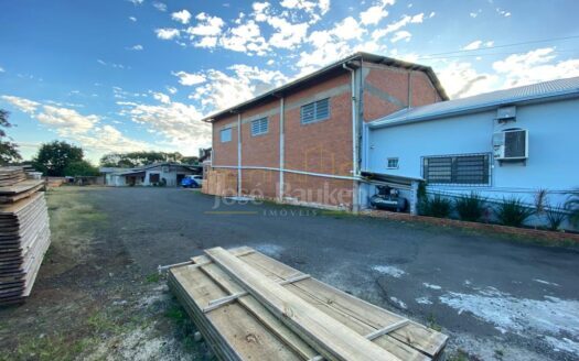 ESTRUTURA COMERCIAL + RESIDÊNCIA