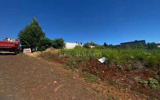 TERRENO NO BAIRRO CRUZEIRO