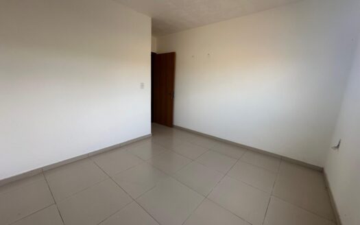 CASA NO BAIRRO CRUZEIRO