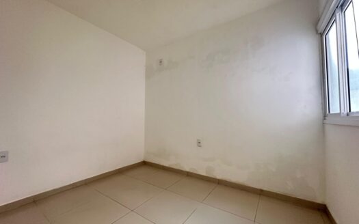 CASA NO BAIRRO CRUZEIRO