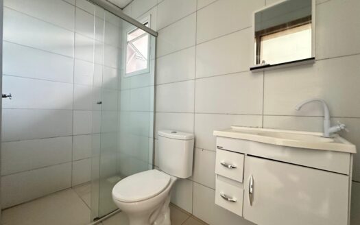 CASA NO BAIRRO CRUZEIRO