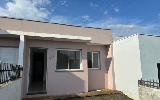 CASA NO BAIRRO CRUZEIRO