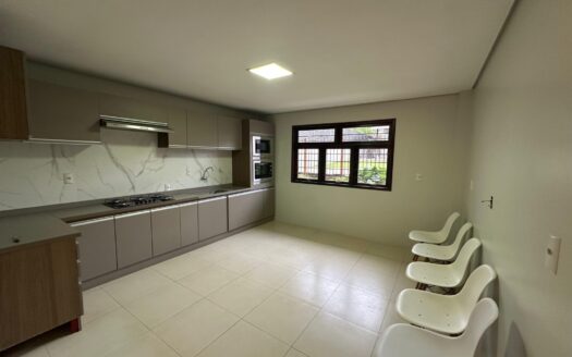 CASA DE ALTO PADRÃO NO BAIRRO SÃO FRANCISCO