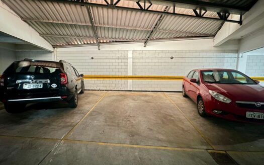 APARTAMENTO SEMI MOBILIADO NO EDIFÍCIO VILLA BELLA